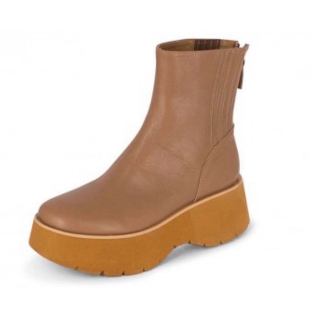 New in Box Chocolat Blu Maxine Wedge Bootie